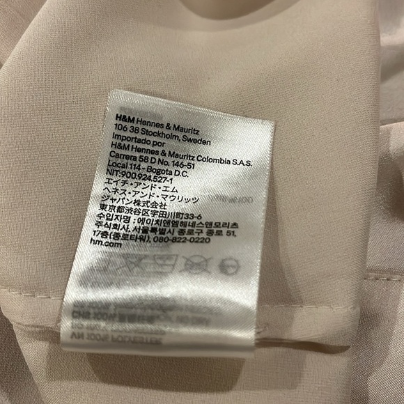 H&M Champagne Gathered Neck Blouse - Picture 6 of 6